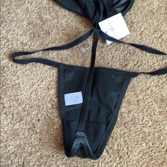 Satin garter slip and panty set. New with tags - Picture 4 of 4